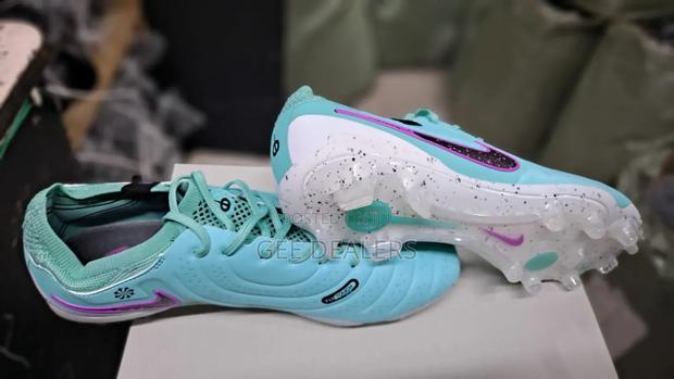 Nike Tiempo Soccer Boots >Tiempo Football Boots