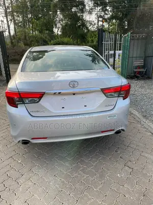 Toyota Mark X 2.5 RWD 2017 Silver