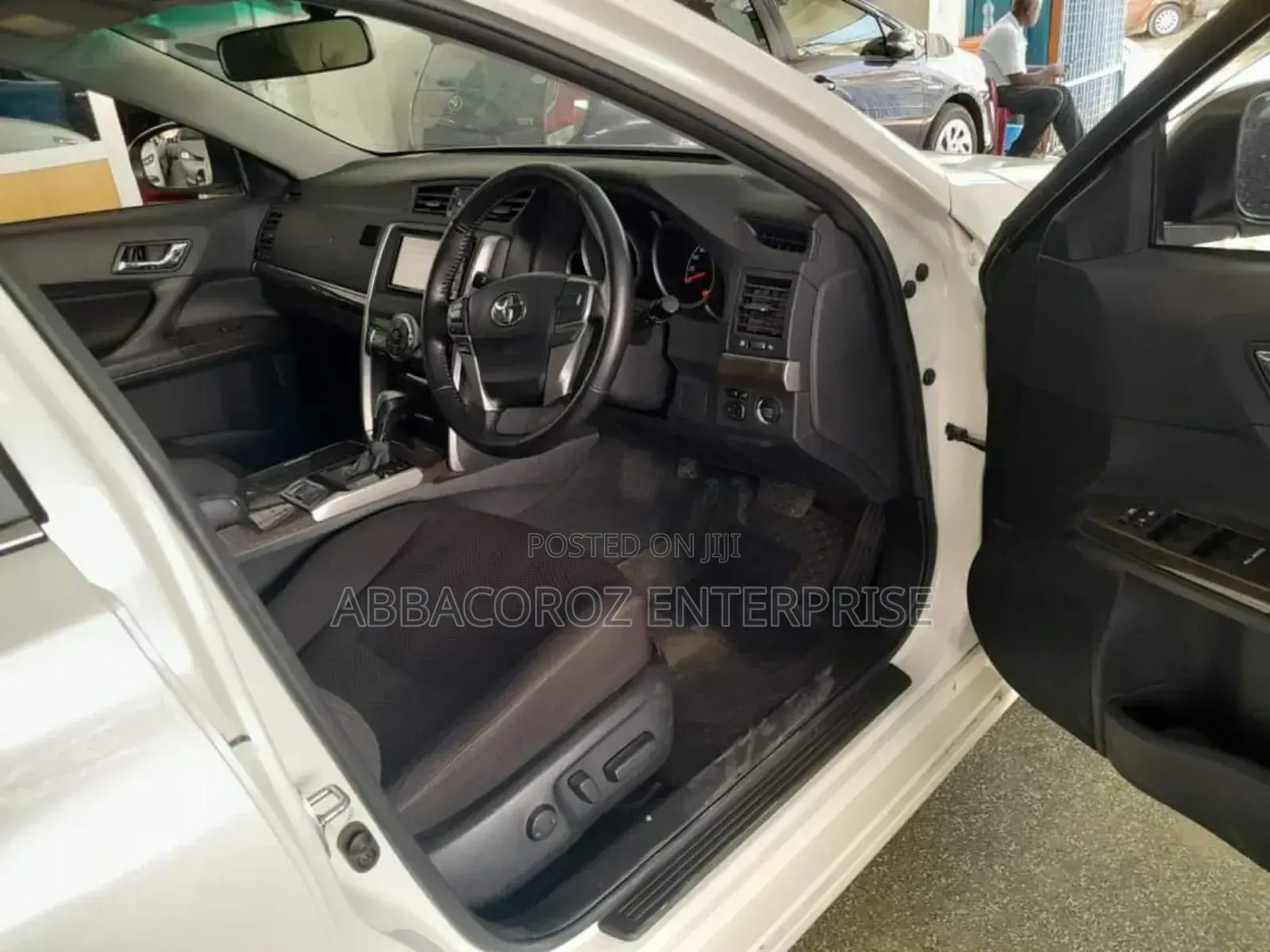 Toyota Mark X 2.5 RWD 2017 Pearl
