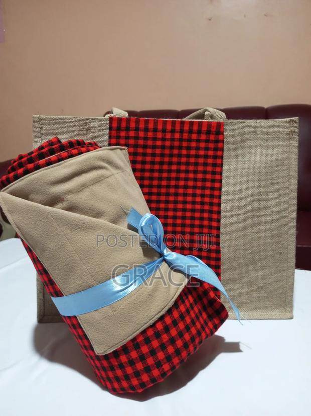 Fleeced Maasai Blankets - thumbnail 4