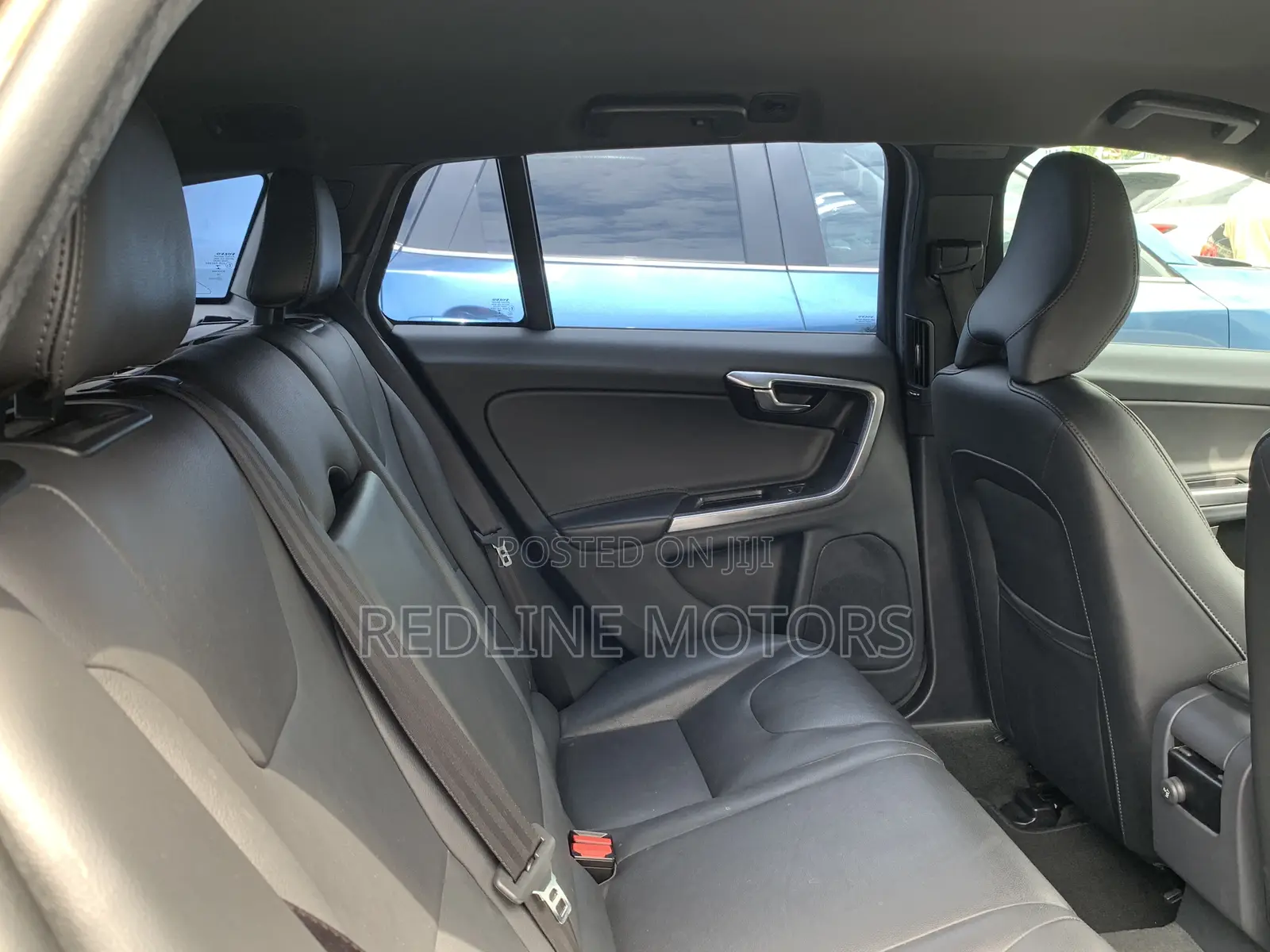 Volvo V60 2017 Brown