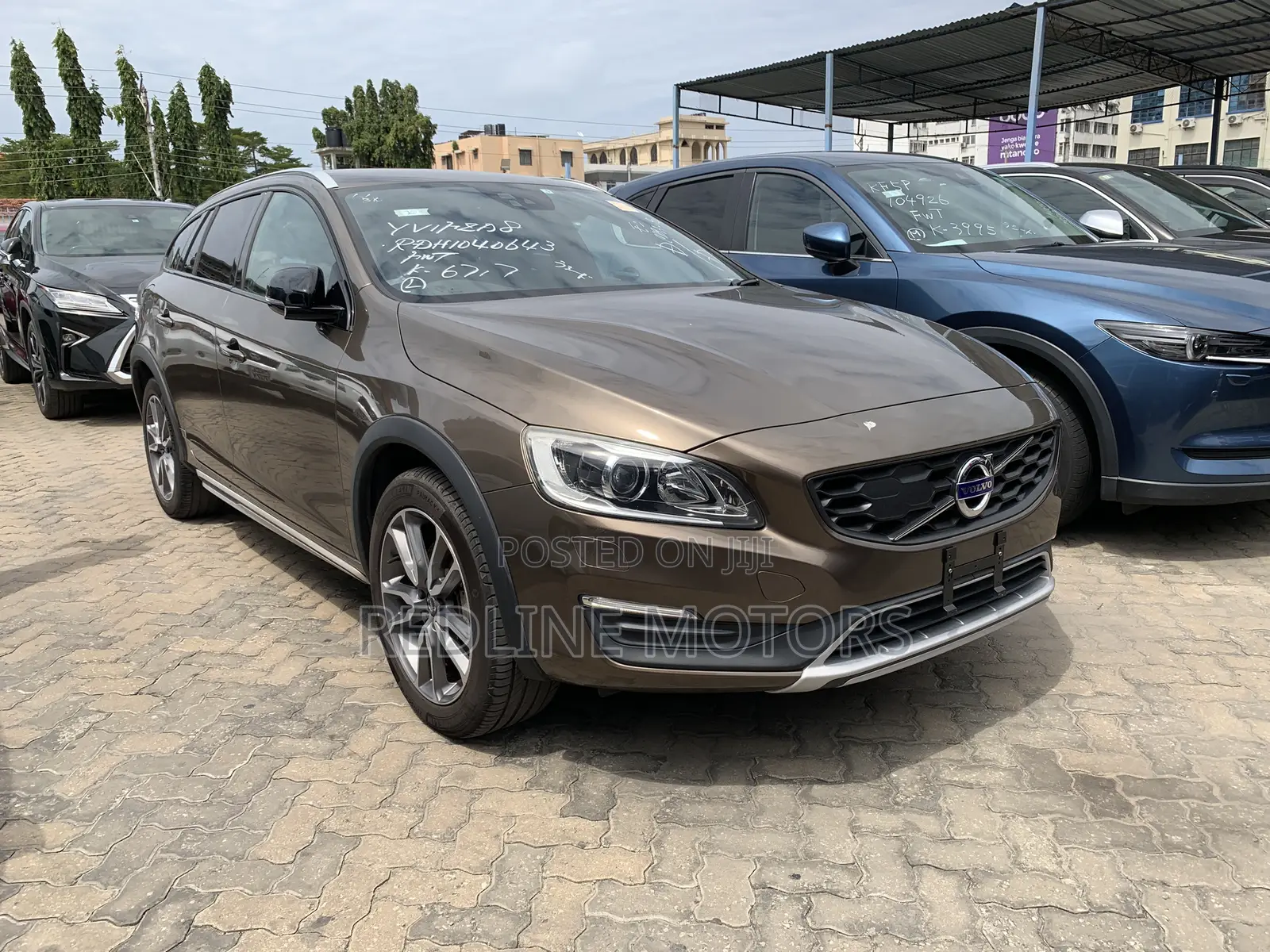 Volvo V60 2017 Brown