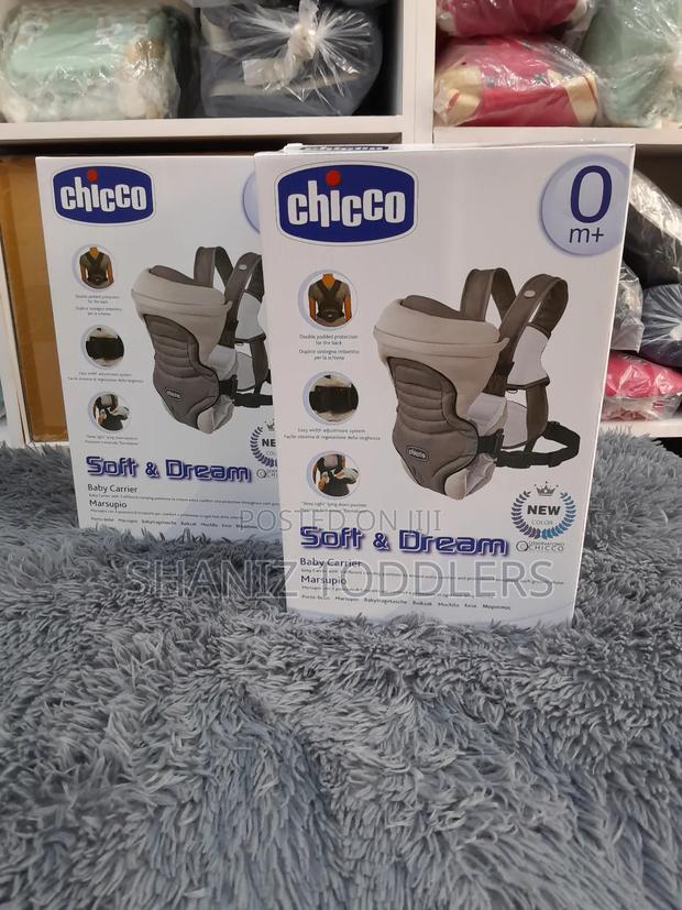 Chicco Baby Carrier * Chicco Baby Carrier - main view