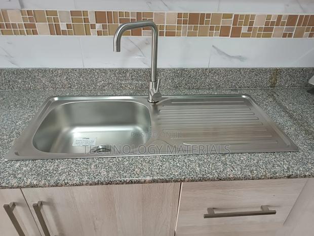 Heavy Gauge Kitchen Sink ( Single Bowl Single Drain)