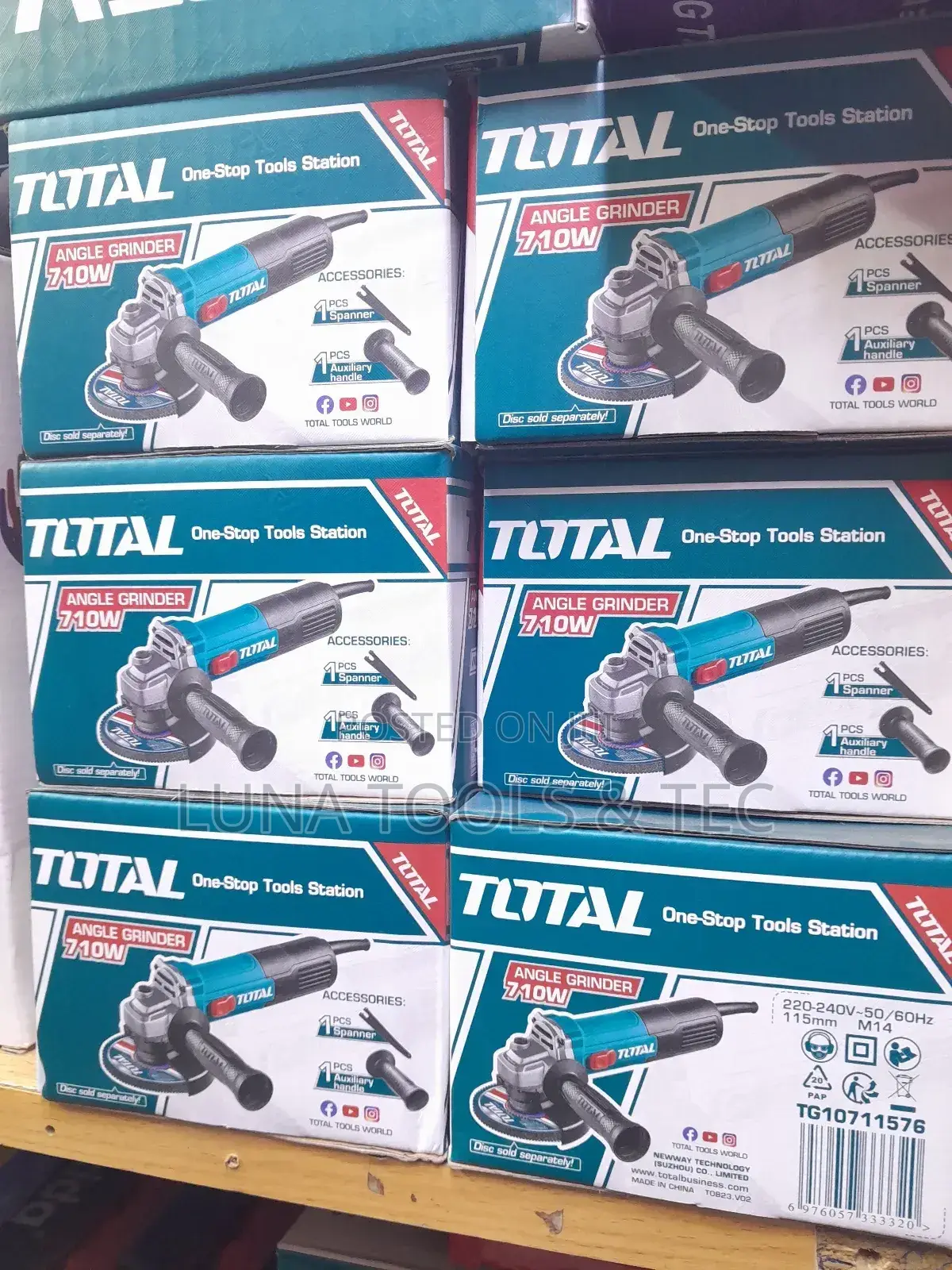 710W Angle Grinder,With Accessories.