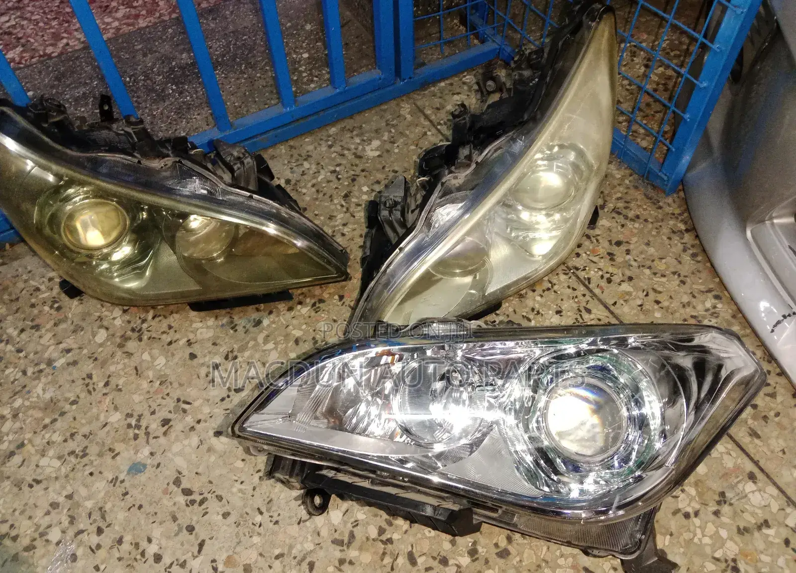 Nissan Fuga2010/2012 Xenon Headlights