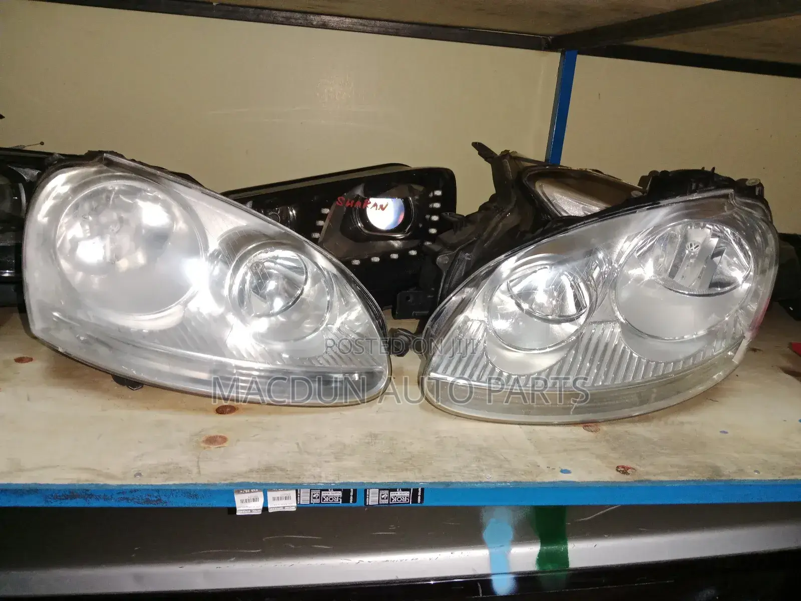 Volkswagen Golf Mk5 Non Xenonheadlights