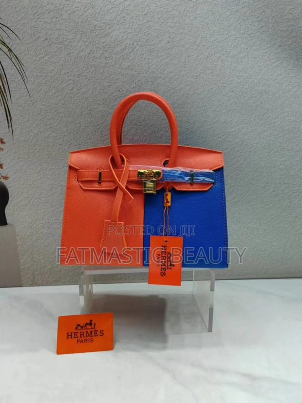 Quality Designer Handbag - thumbnail 2