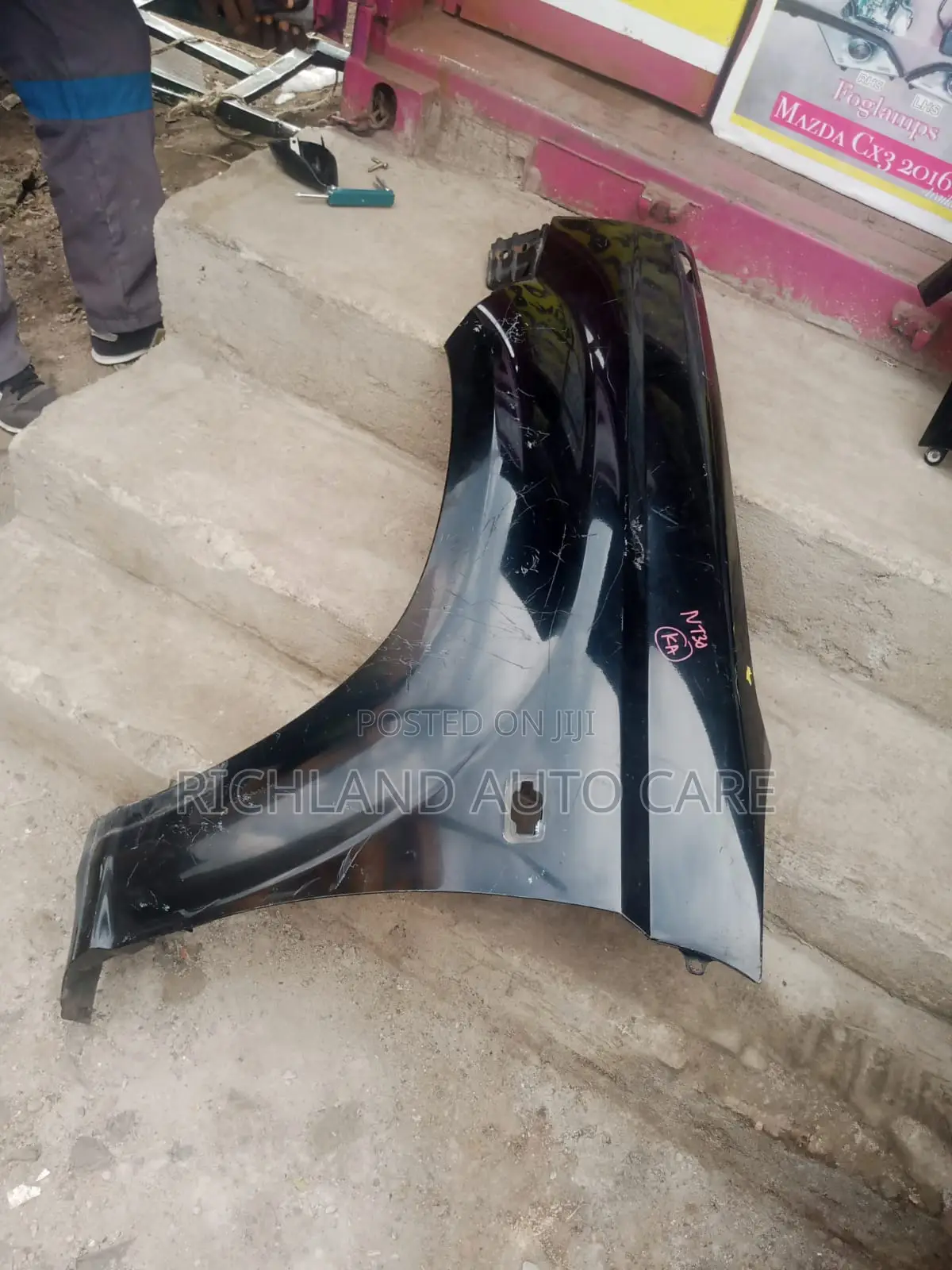 Wing for Nissan Xtrail NT30