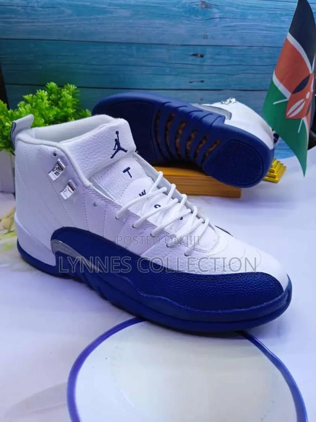 Jordan 12 Jumpman Sneakers - thumbnail 2