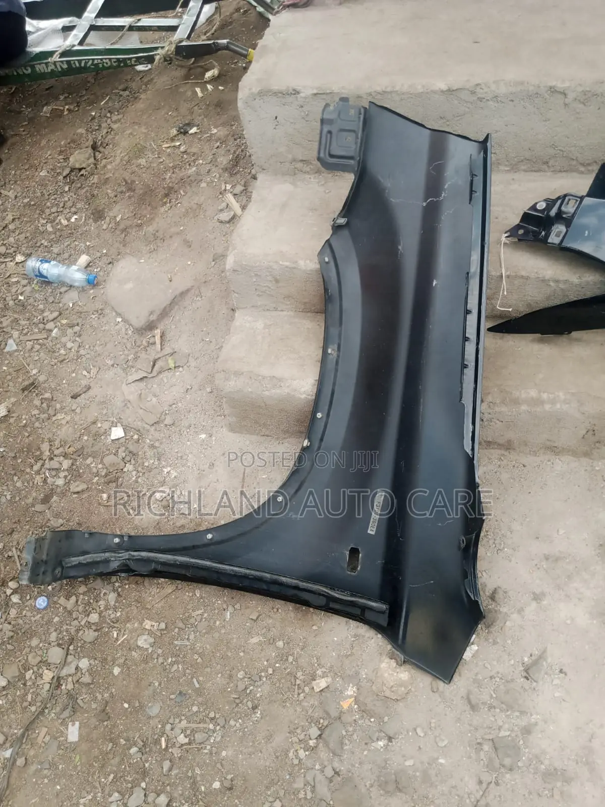 Wing for Nissan Xtrail NT31
