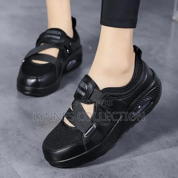 Ladies Fashion Sneakers - thumbnail 2