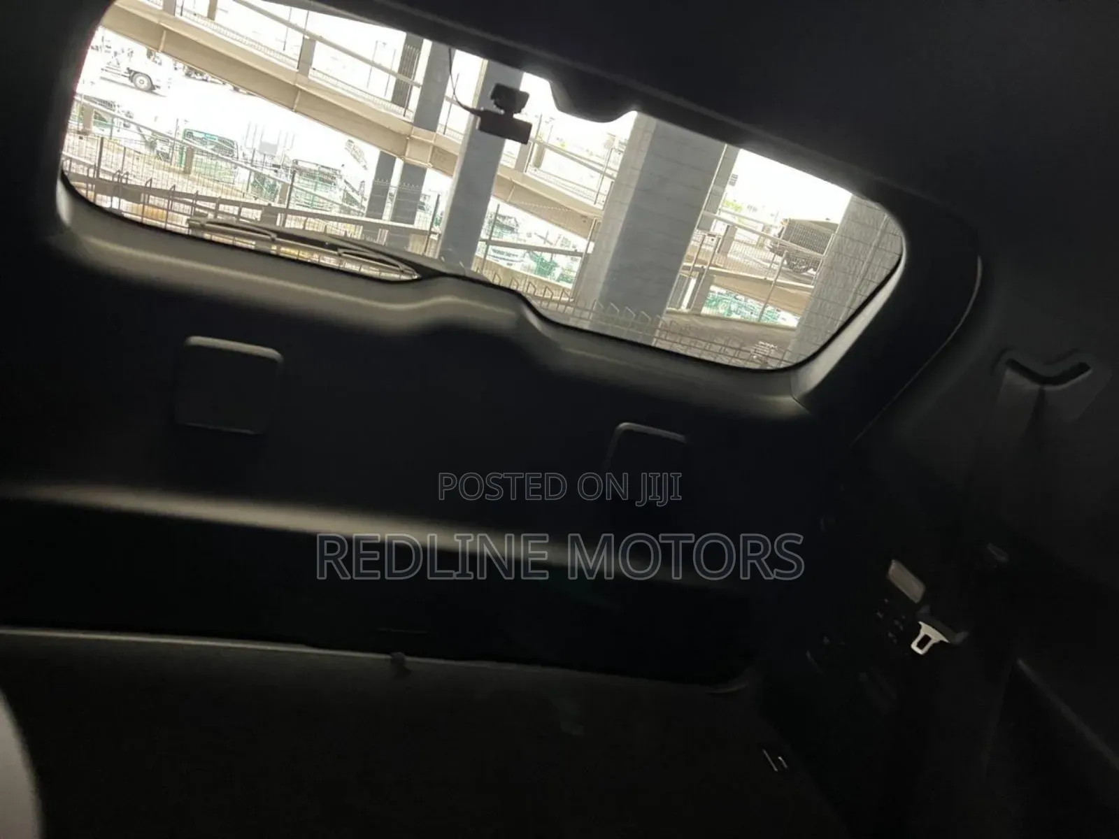 Lexus LX 2023 Off white