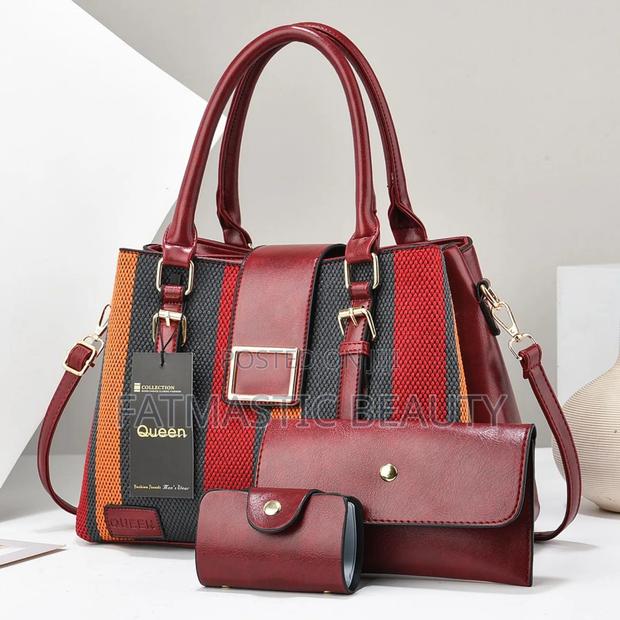 Fashionable Handbags - thumbnail 3