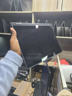 Laptop Lenovo ThinkPad X390 Yoga 16GB Intel Core I7 SSD 256GB