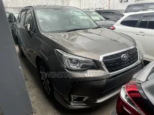 Subaru Forester 2.0XT Touring AWD 2017 Gold