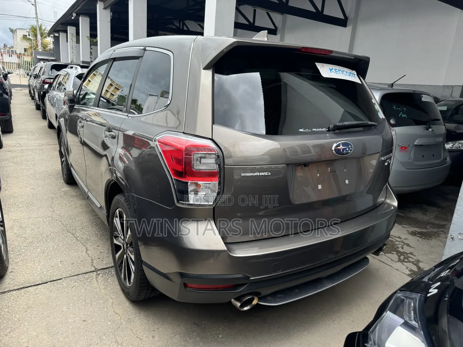 Subaru Forester 2.0XT Touring AWD 2017 Gold