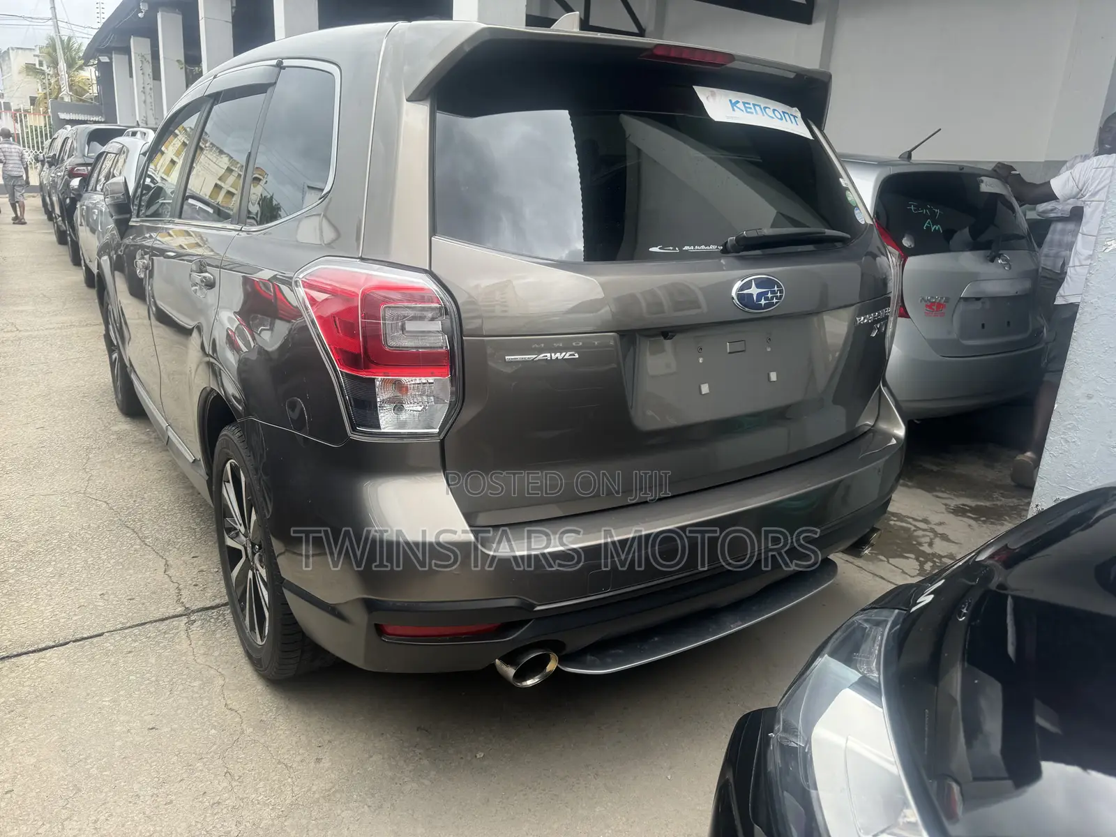 Subaru Forester 2.0XT Touring AWD 2017 Gold