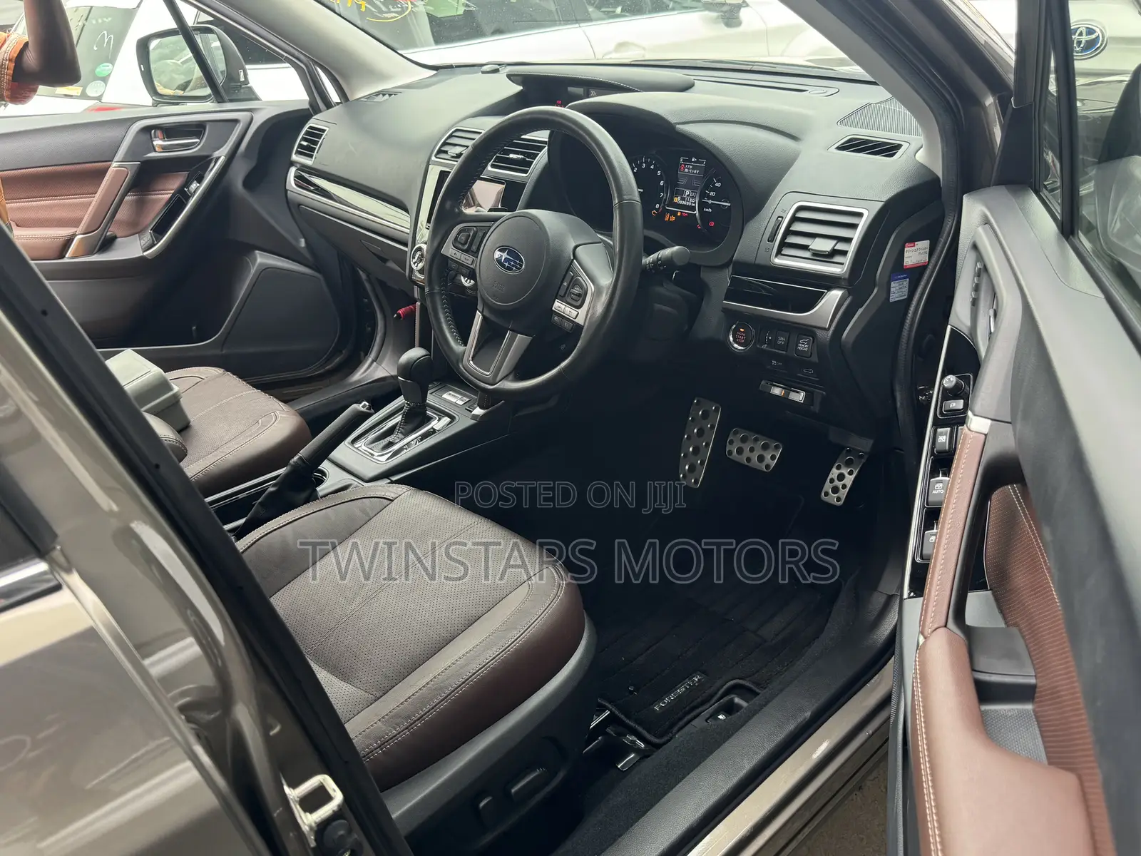 Subaru Forester 2.0XT Touring AWD 2017 Gold