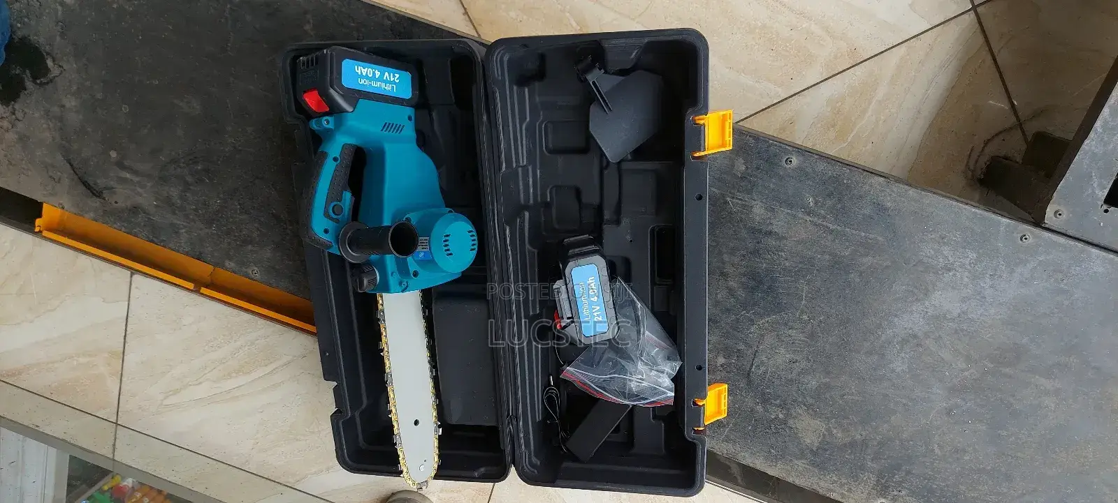 10' Cordless Chainsaw 21v