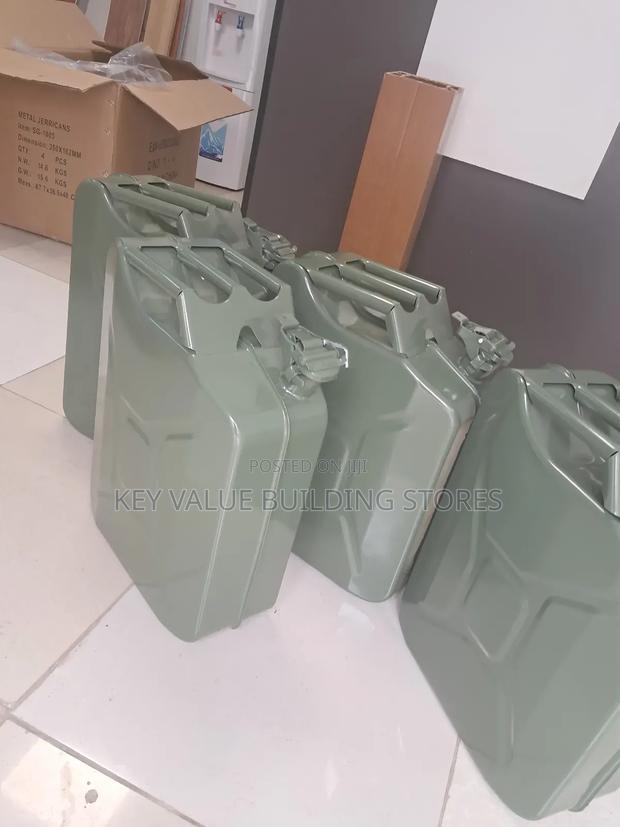 Metallic Fuel Cans - main view