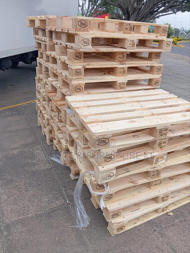 Warehouse Pallets