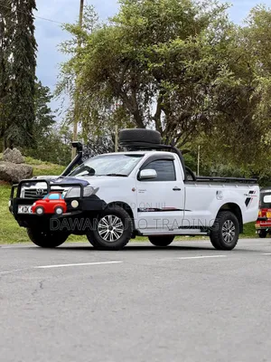 Toyota Hilux 2015 White