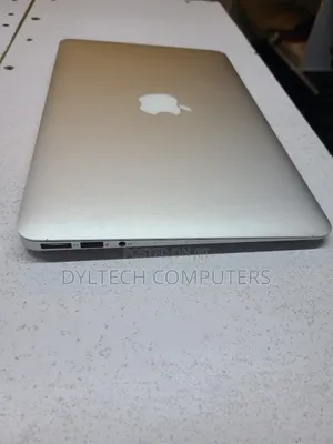 Laptop Apple MacBook Air 4GB Intel Core I5 SSD 128GB