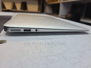 Laptop Apple MacBook Air 4GB Intel Core I5 SSD 128GB