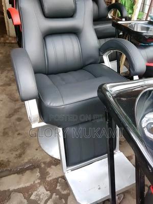 Quality Brand New Barber Seat - thumbnail 2