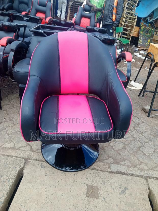 Salon Styling Chair - main view