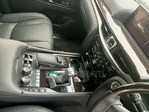 Lexus LX 2017 Brown