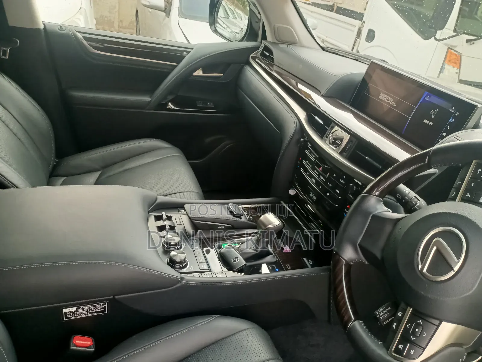 Lexus LX 2017 Brown