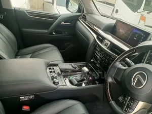 Lexus LX 2017 Brown
