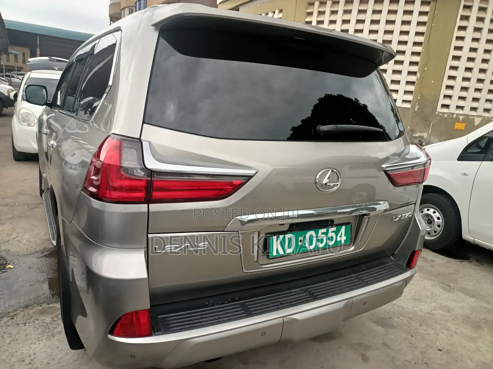Lexus LX 2017 Brown