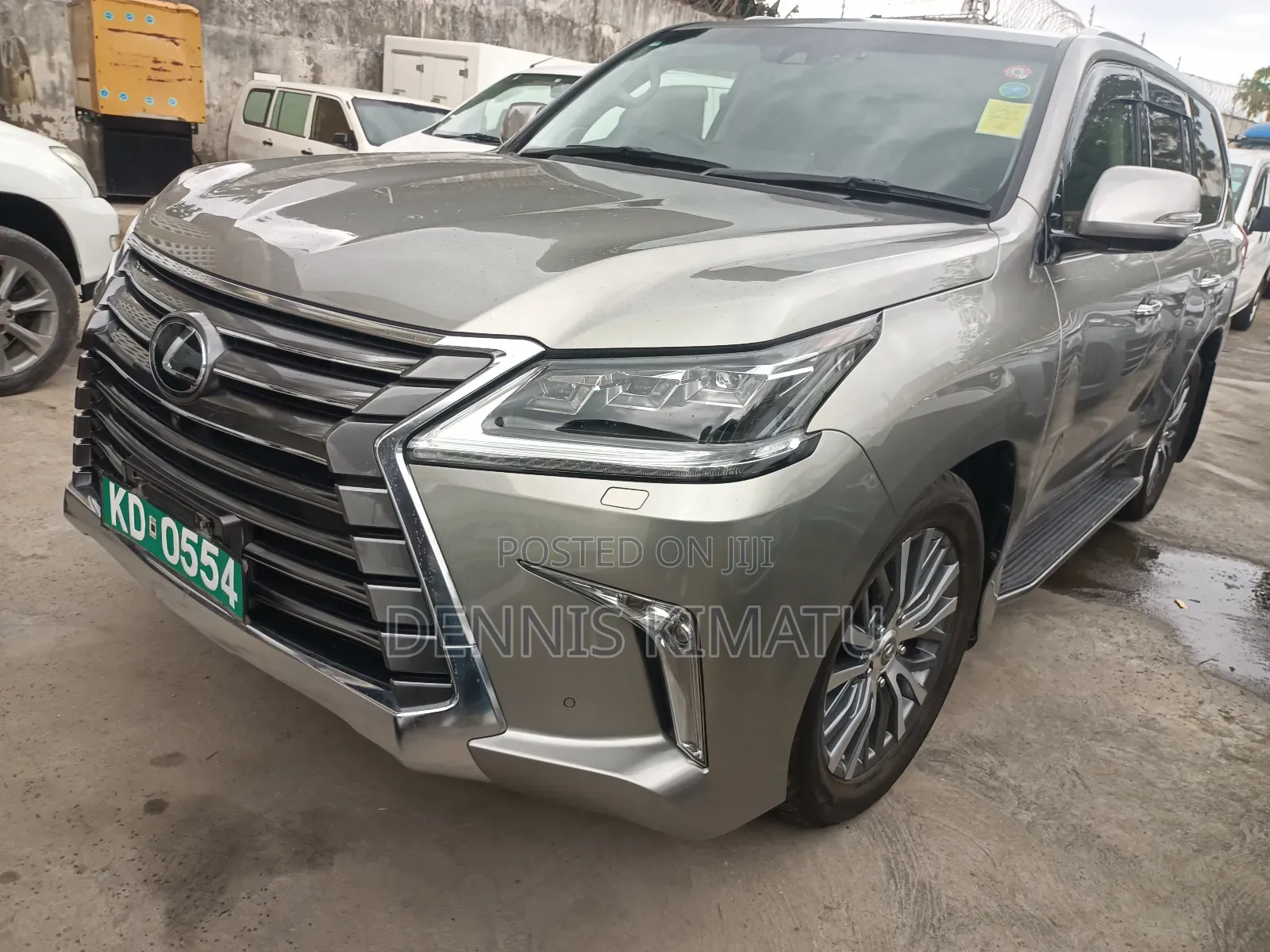 Lexus LX 2017 Brown