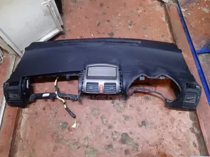 Dashboard Auris Model 2007.