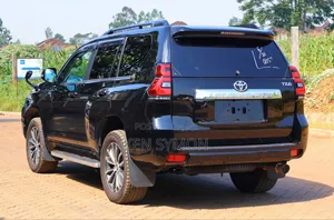 Toyota Land Cruiser Prado 2.8 2019 Black