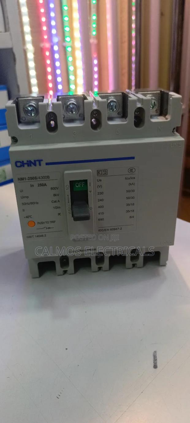 4pole McCb 250a - thumbnail 3