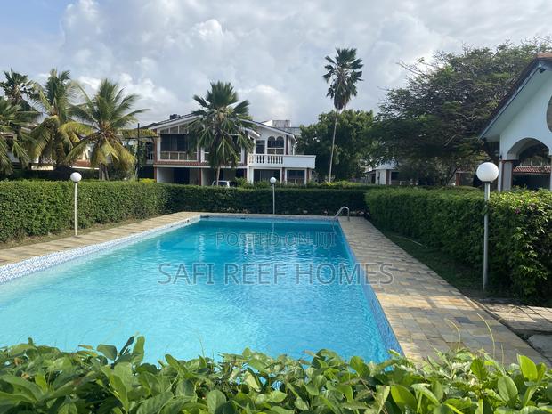 4bdrm Villa in Nyali for rent - main view