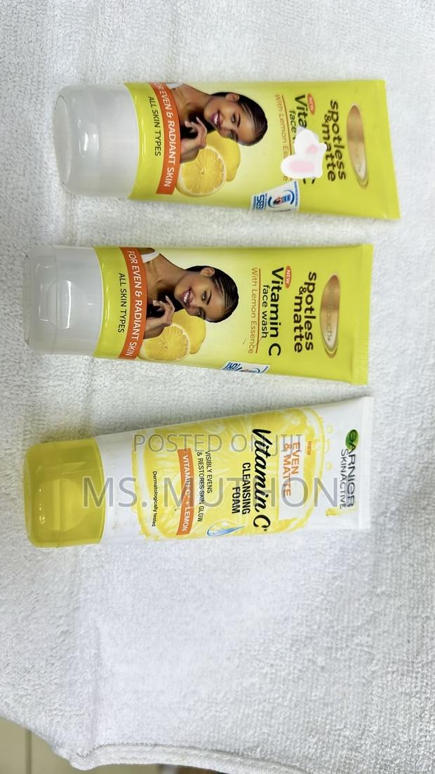 Garnier Even Matte Gentle Cleansing Foam - main view