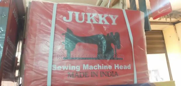 Jukky Sewing Machine - main view