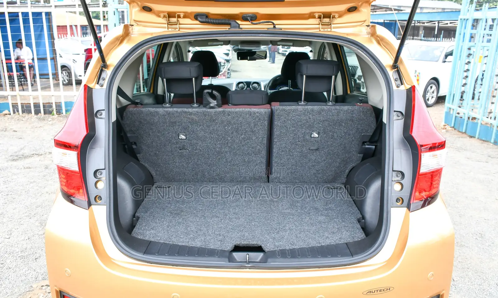 Nissan Note 2017 Gold