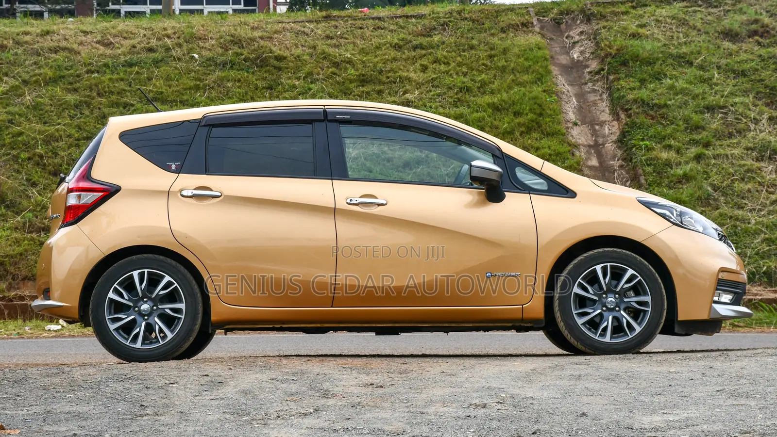 Nissan Note 2017 Gold