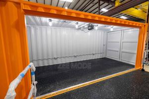 Container Display Shop-20ft - thumbnail 2