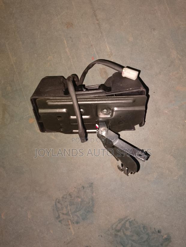 Toyota Hiace 7l Boot Lock. - thumbnail 2