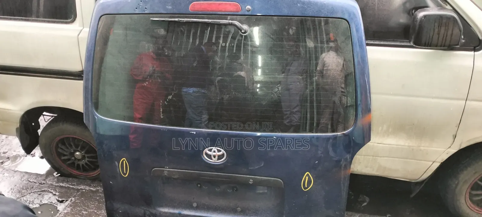 Clean Rear Boot Door 7l Hiace Matatu