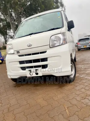Daihatsu HIJET 2017 White