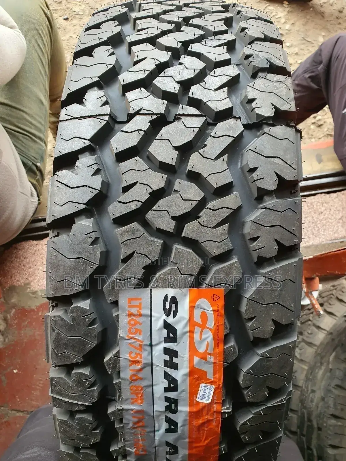 265 /75 R16 CST Tyres.