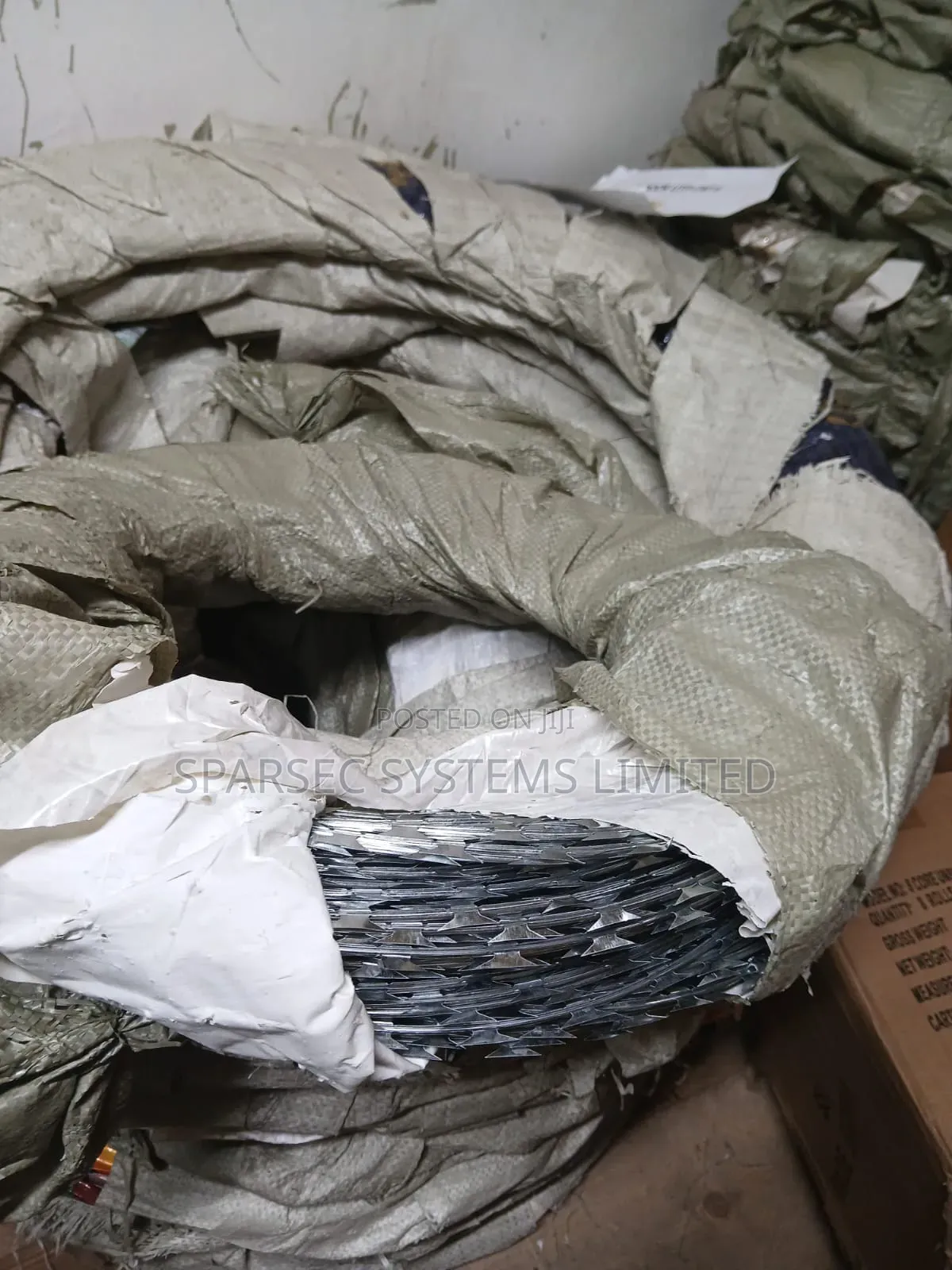 Razor Wire Silver 10 Metres 450 Mm